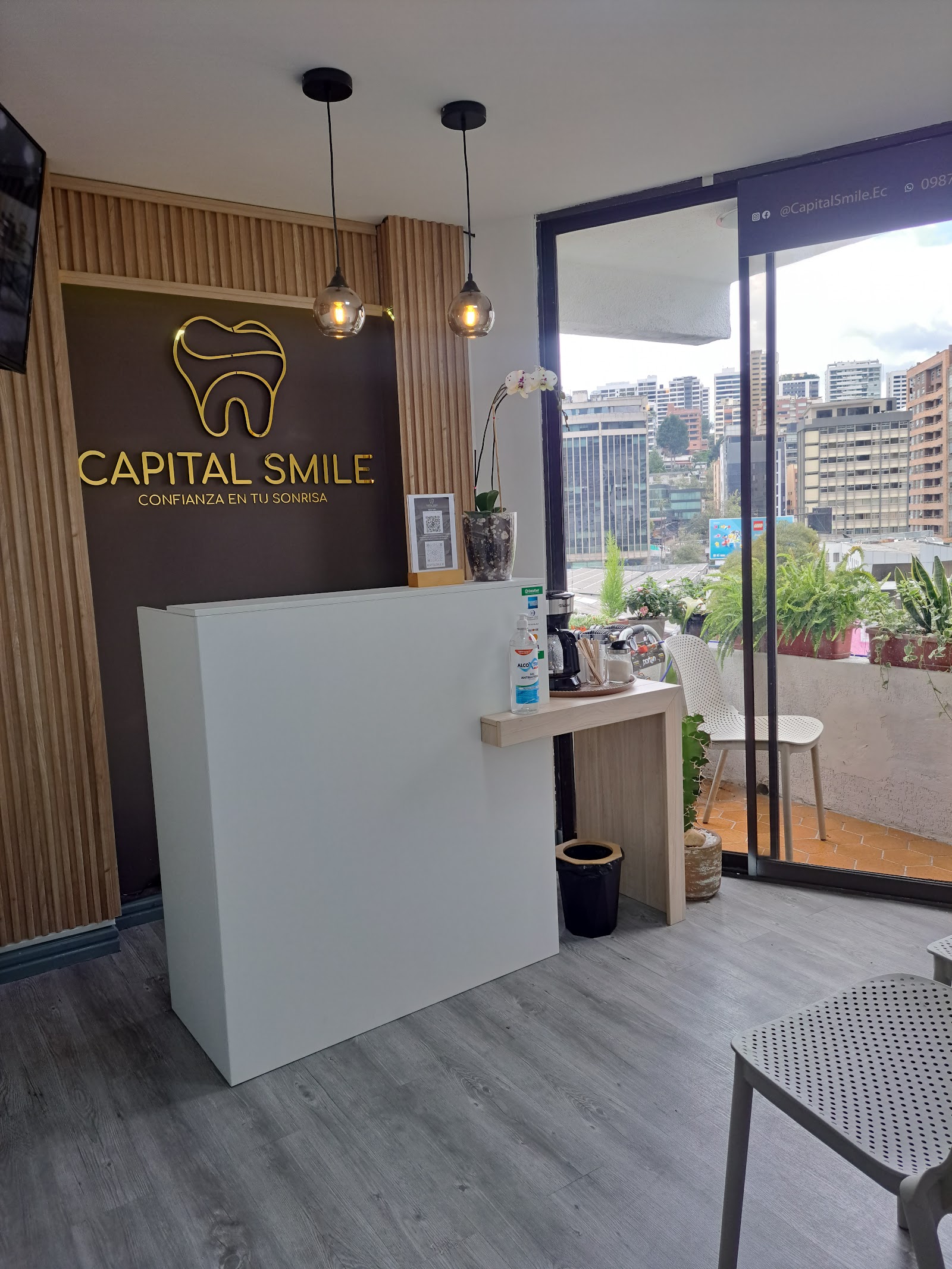Capital Smile